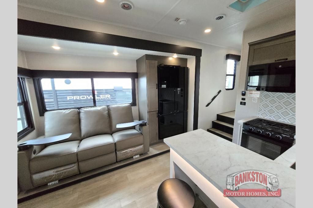 RV listing image