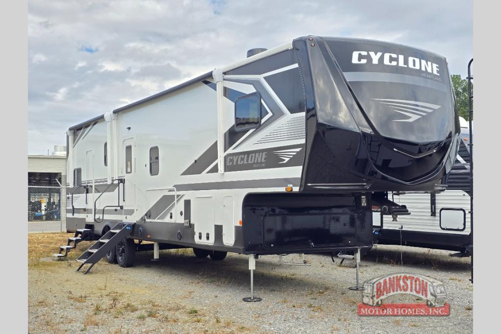 RV listing image