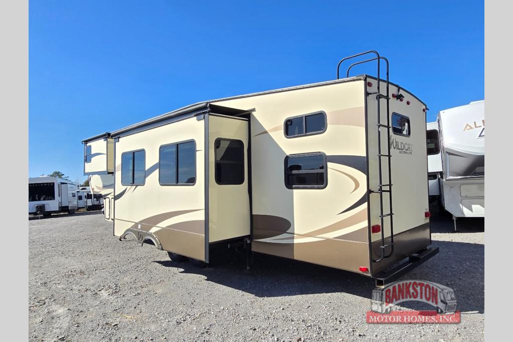 RV listing image