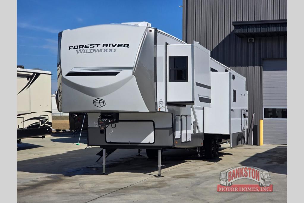 RV listing image
