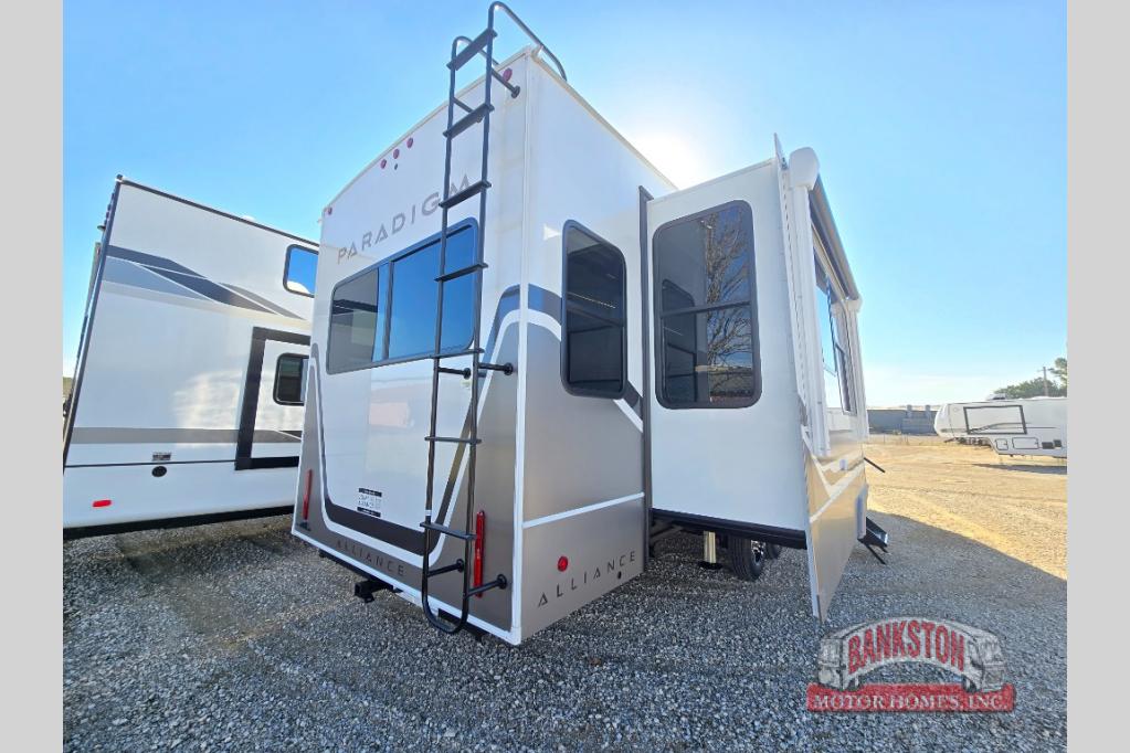 RV listing image