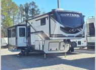 Used 2025 Keystone RV Montana High Country 295RL image