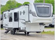 New 2025 Palomino Columbus 388FKH image