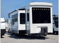 New 2025 Alliance RV Benchmark 42LFT image