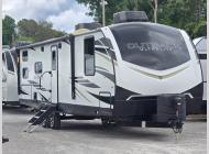 Used 2023 Keystone RV Outback Ultra Lite 302UBH image