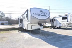 New 2024 Alliance RV Avenue 37MBR Photo