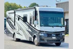 Used 2023 Newmar Bay Star 3629 Photo