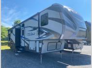 Used 2016 Keystone RV Fuzion 385 image