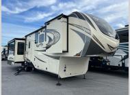 Used 2019 Grand Design Solitude 372WB image