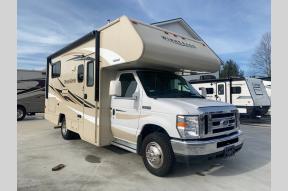 Used 2016 Winnebago Minnie Winnie 22R Photo