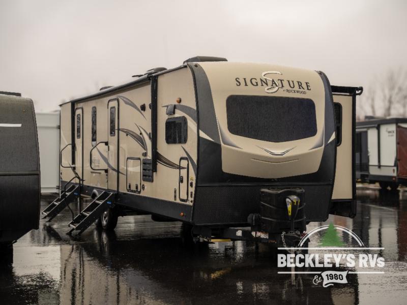 RV listing image