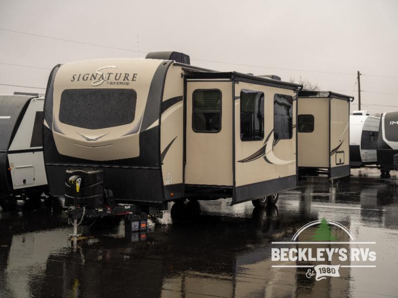 RV listing image