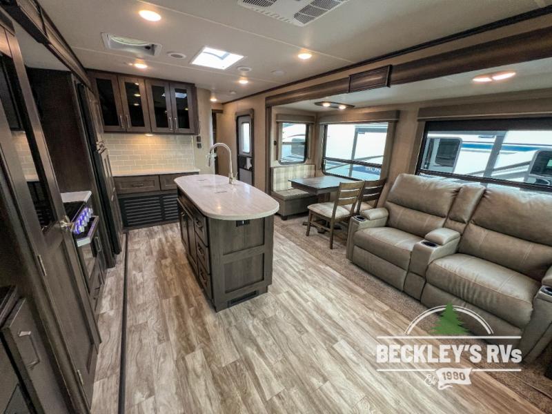 RV listing image