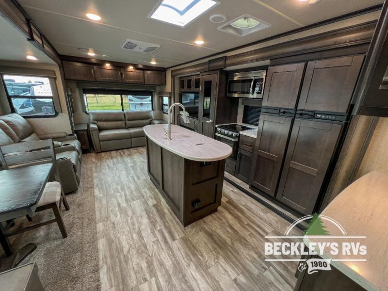 RV listing image
