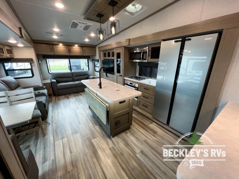 RV listing image