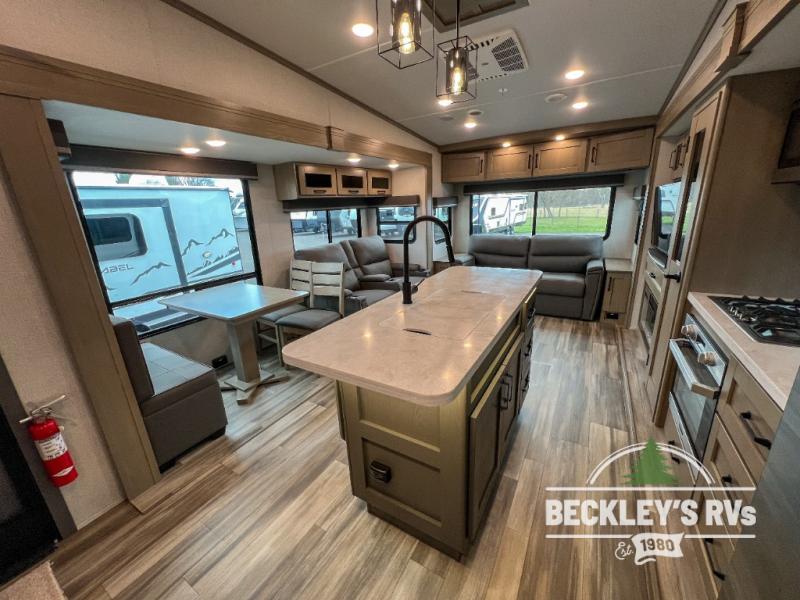 RV listing image