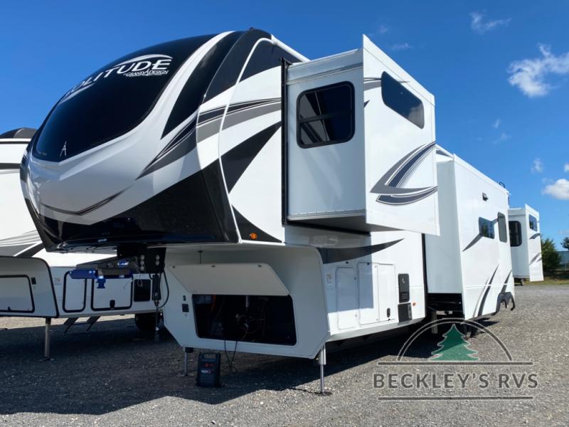 New 2024 Grand Design Solitude 391DL Fifth Wheel at Beckleys RVs ...