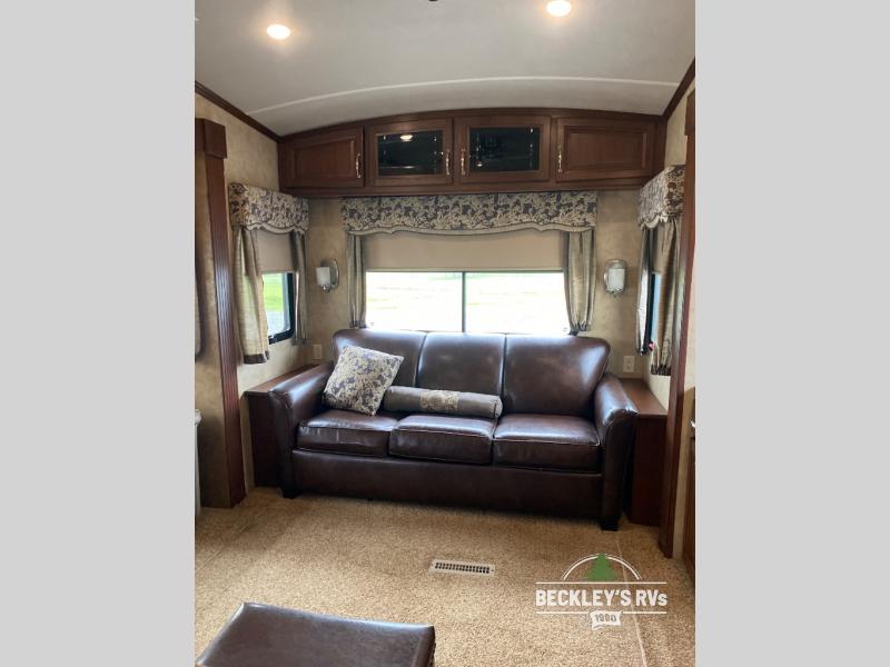 RV listing image