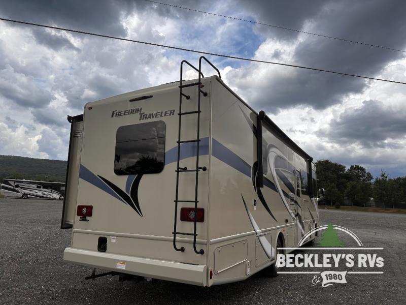 RV listing image