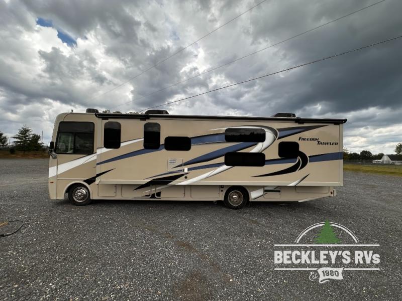 RV listing image