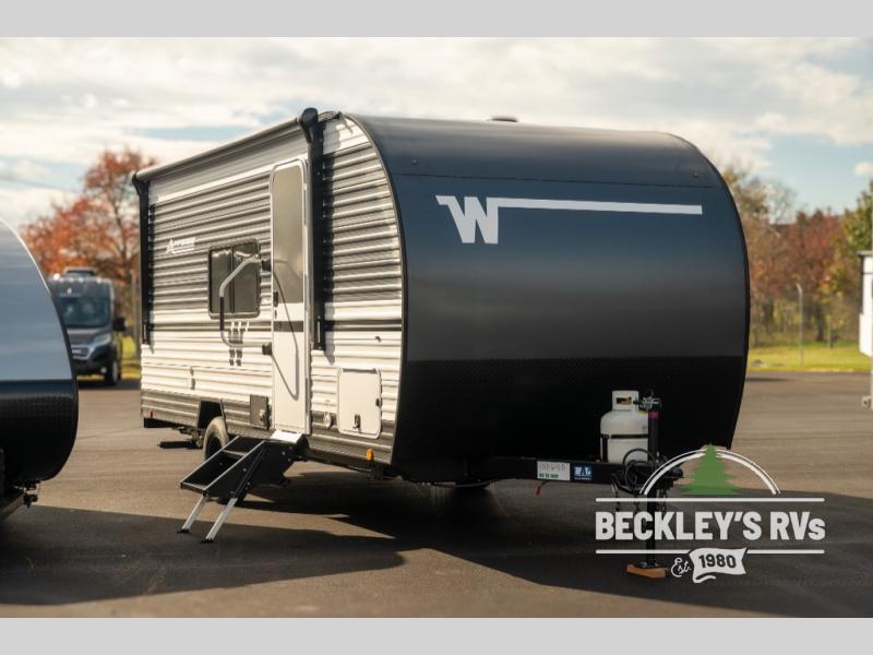 RV listing image