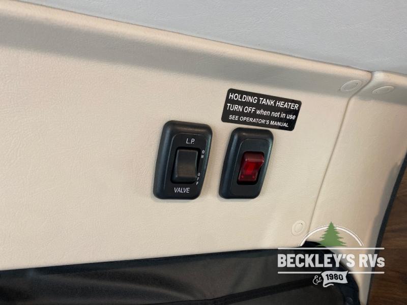 2025 Travato/59KL/2025 image-9