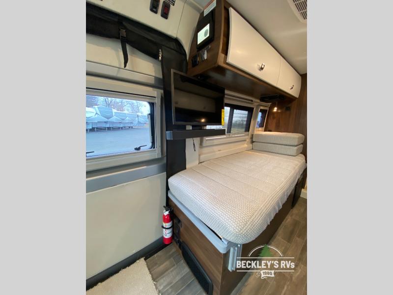 2025 Travato/59KL/2025 image-12