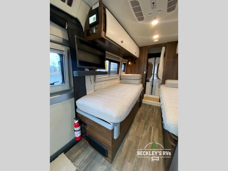 2025 Travato/59KL/2025 image-13