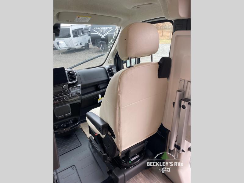 2025 Travato/59KL/2025 image-25