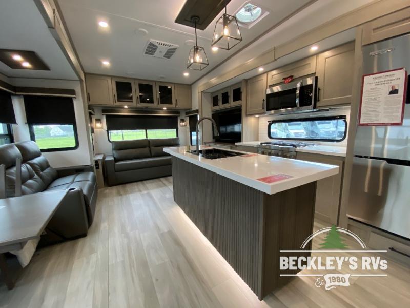 RV listing image