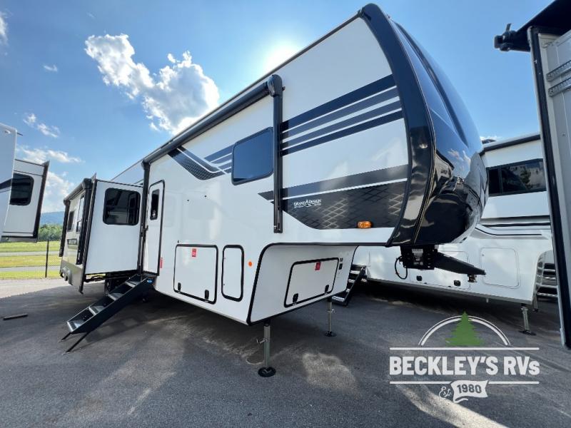 RV listing image