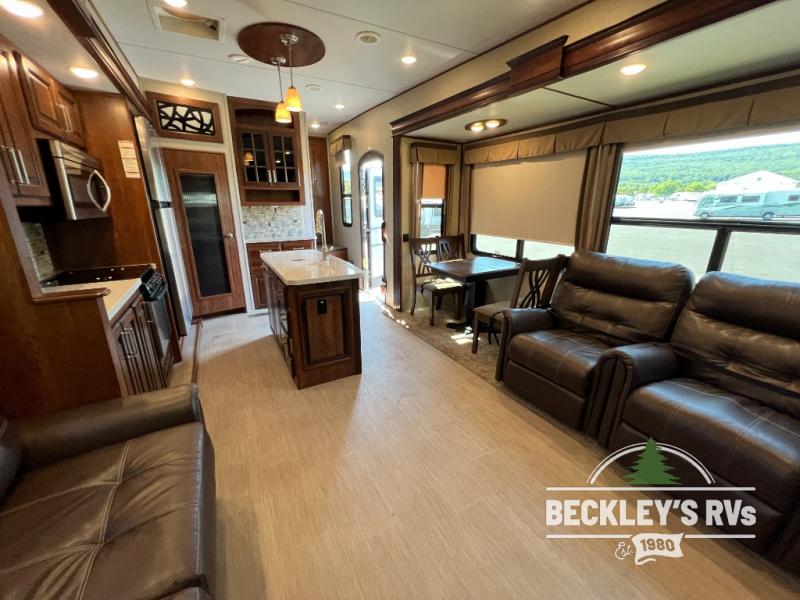RV listing image