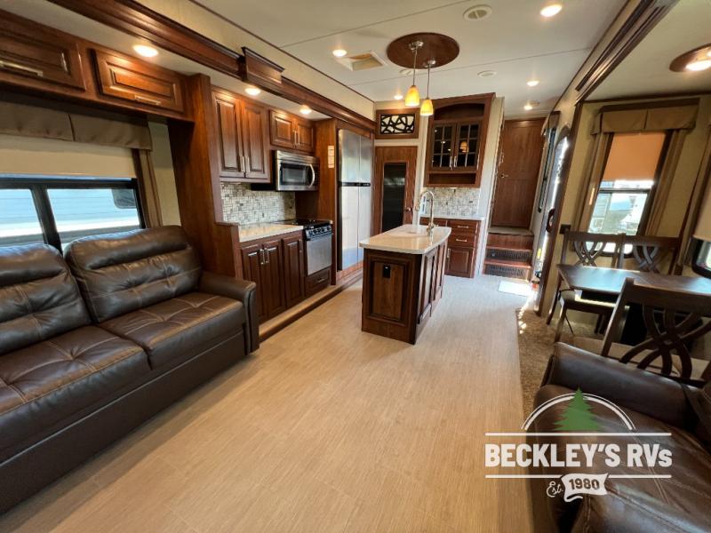 RV listing image