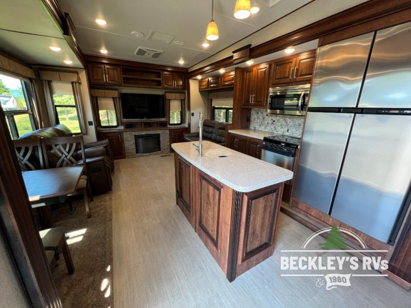 RV listing image
