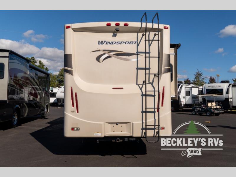 RV listing image