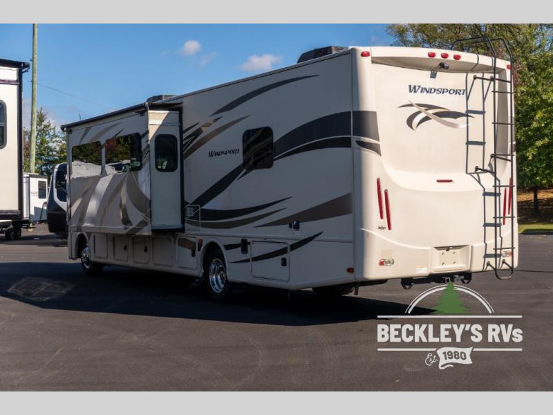 RV listing image