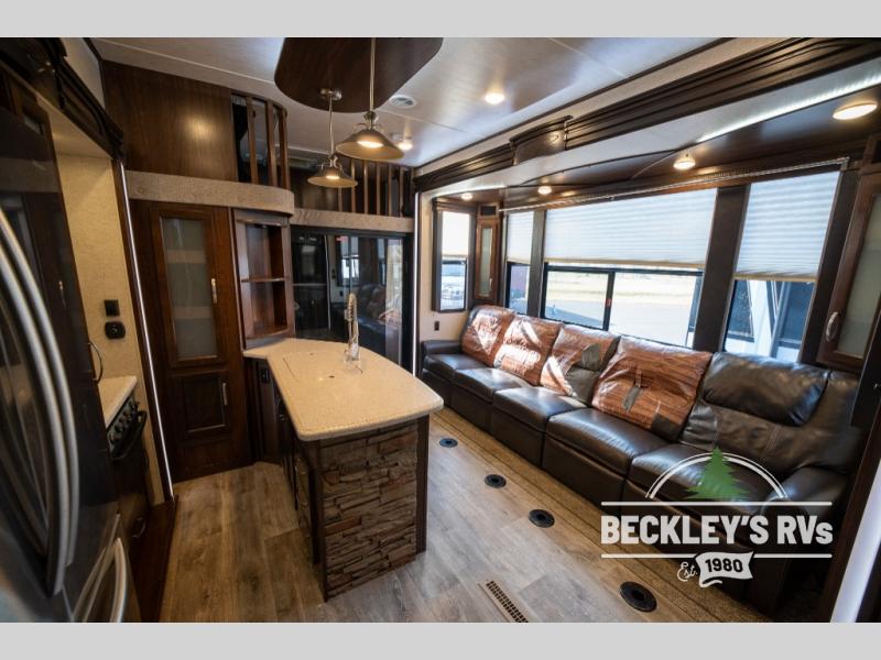 RV listing image