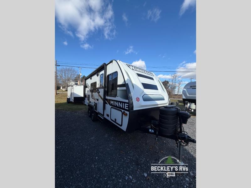 RV listing image