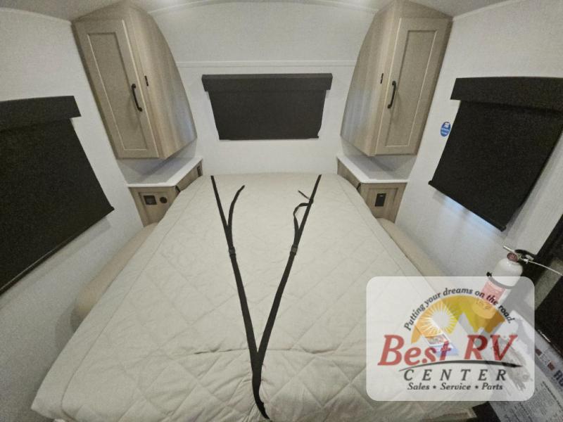 New 2025 Forest River RV Rockwood GEO Pro G19FD Travel Trailer at