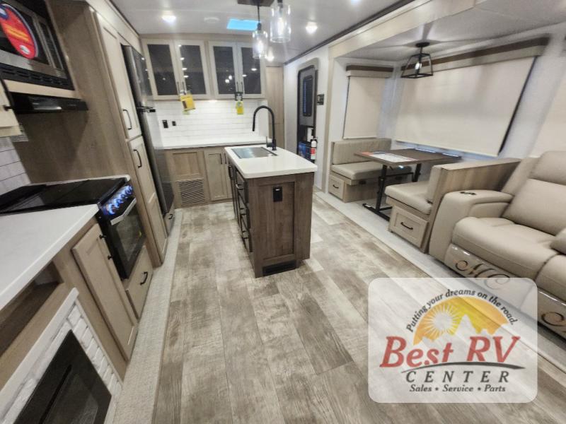 New 2024 Forest River RV Rockwood Signature Ultra Lite 8337RL Travel ...