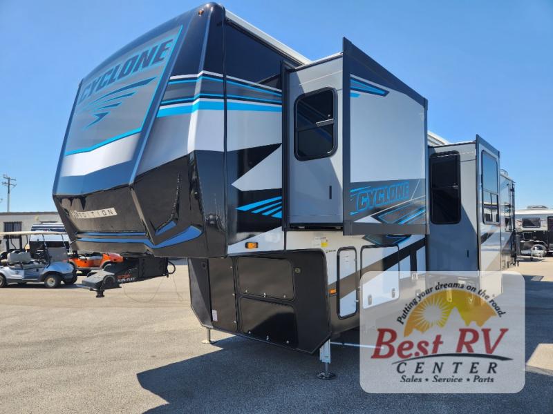 チロル　0527 DuraPlus 6'' 7/12 - 12/12 Roof Flashing - 9050V | Chimney Pipe