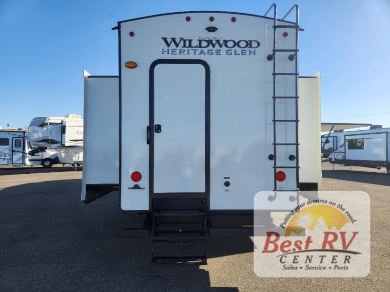 New 2024 Forest River RV Wildwood Heritage Glen 356QB Fifth Wheel at