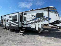 Used 2020 Keystone RV Fuzion M-430 Photo