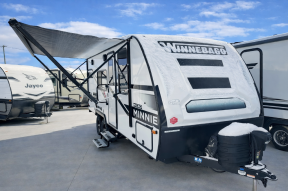 Used 2024 Winnebago Industries Towables Micro Minnie 2108DS Photo