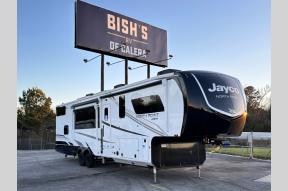 New 2026 Jayco North Point 390CKDS Photo