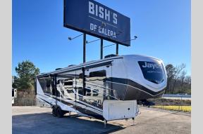 New 2026 Jayco North Point 382FLRB Photo