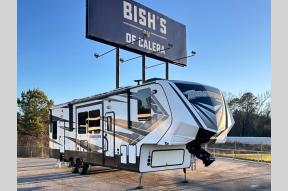 Used 2018 Grand Design Momentum M-Class 349M Photo