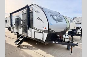 Used 2022 Forest River RV Cherokee Wolf Pup Black Label 16FQBL Photo
