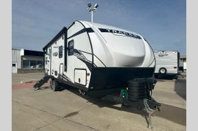 New 2024 Prime Time RV Tracer 25BHS Photo