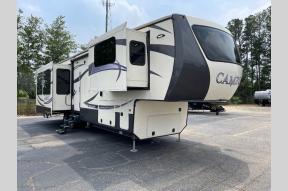 Used 2017 CrossRoads RV Cameo CE380RL Photo